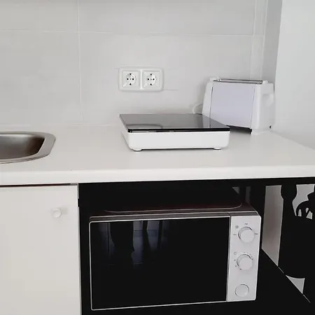 Lucia By Gaiarooms Pensión 3*