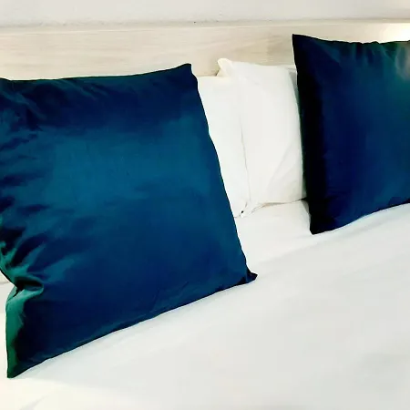 Lucia By Gaiarooms Salamanca